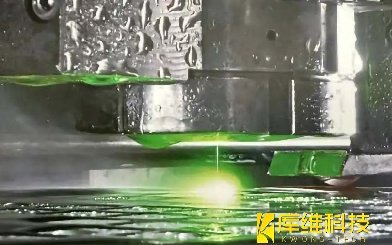 <b>水導(dǎo)激光切割技術(shù)在切割碳化硅時(shí)的切割速度如何？</b>